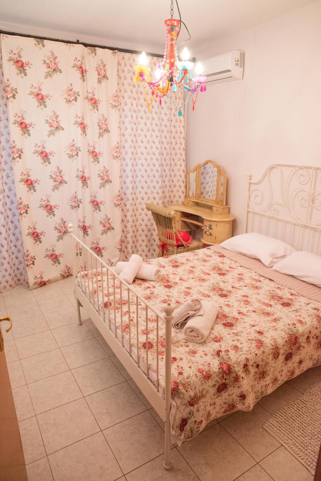 The Early Bird - Cosy 2-Floor House With Garden Villa Alexandroúpoli Eksteriør bilde