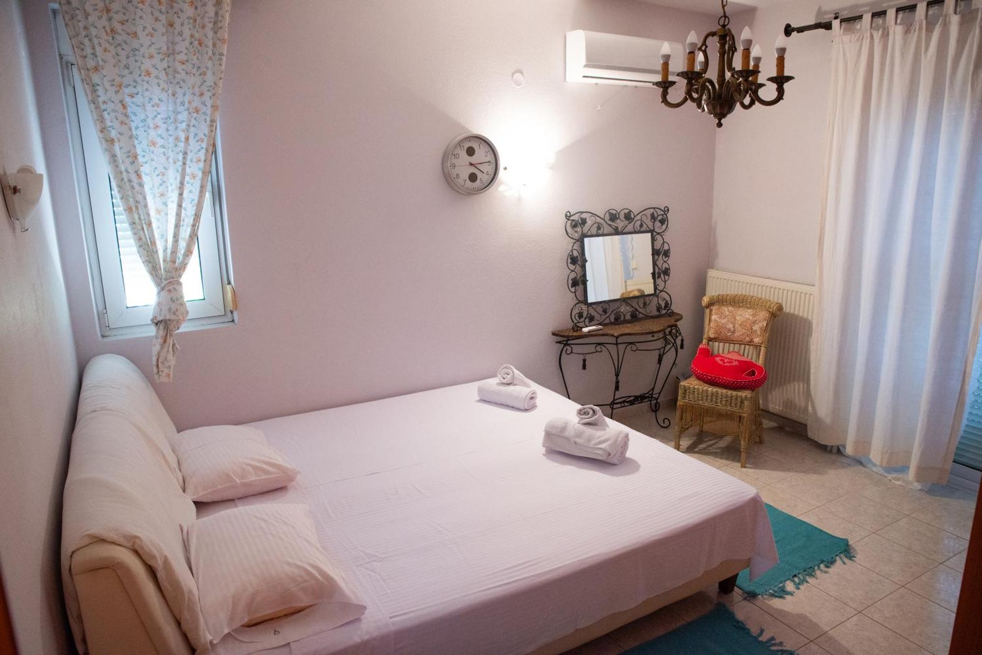 The Early Bird - Cosy 2-Floor House With Garden Villa Alexandroúpoli Eksteriør bilde