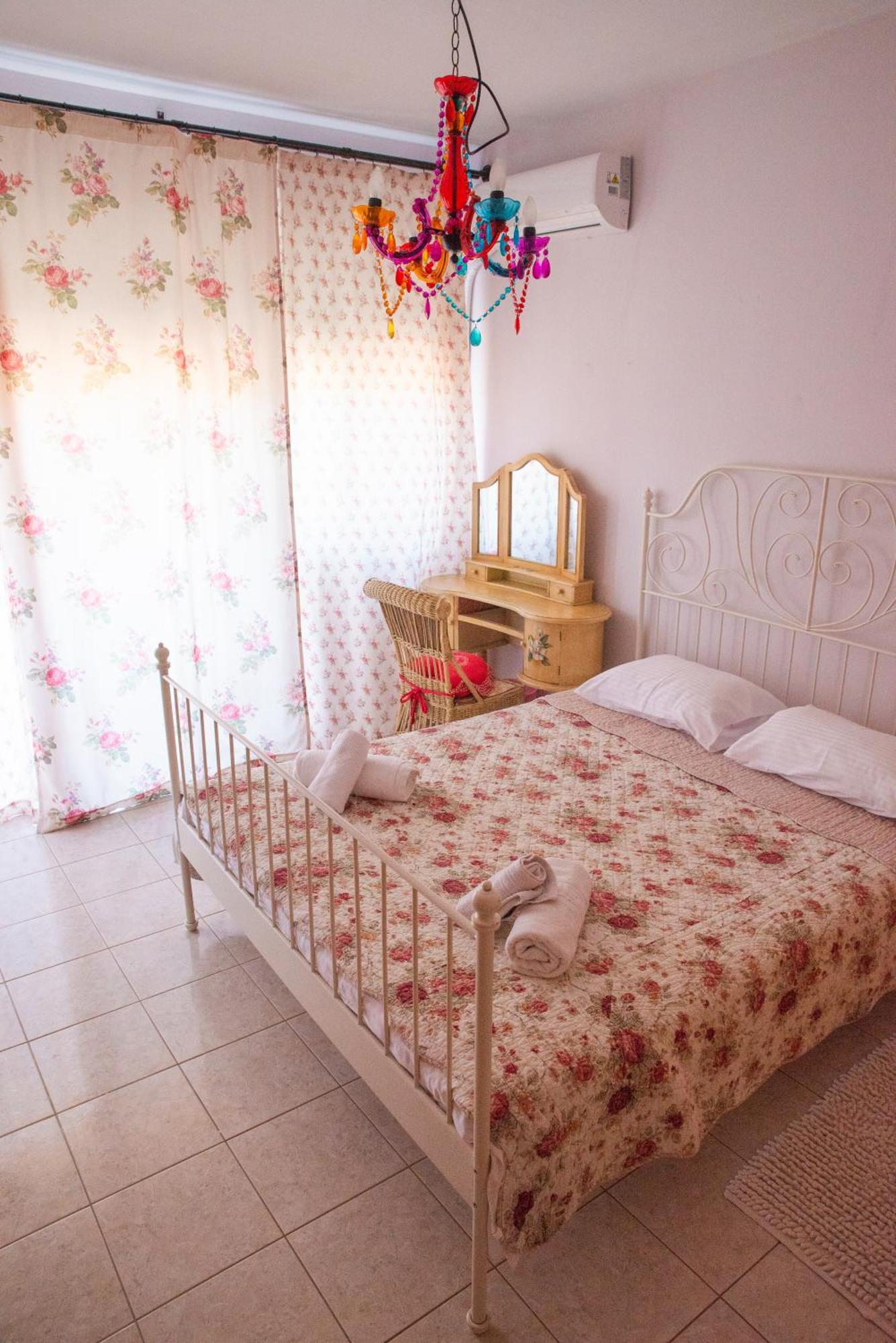 The Early Bird - Cosy 2-Floor House With Garden Villa Alexandroúpoli Eksteriør bilde